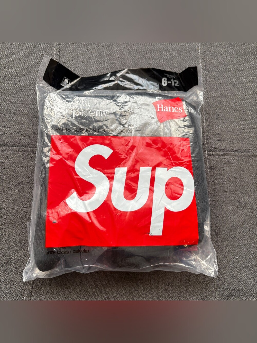 Supreme x Hanes Crew Socks (4 Pack) Black